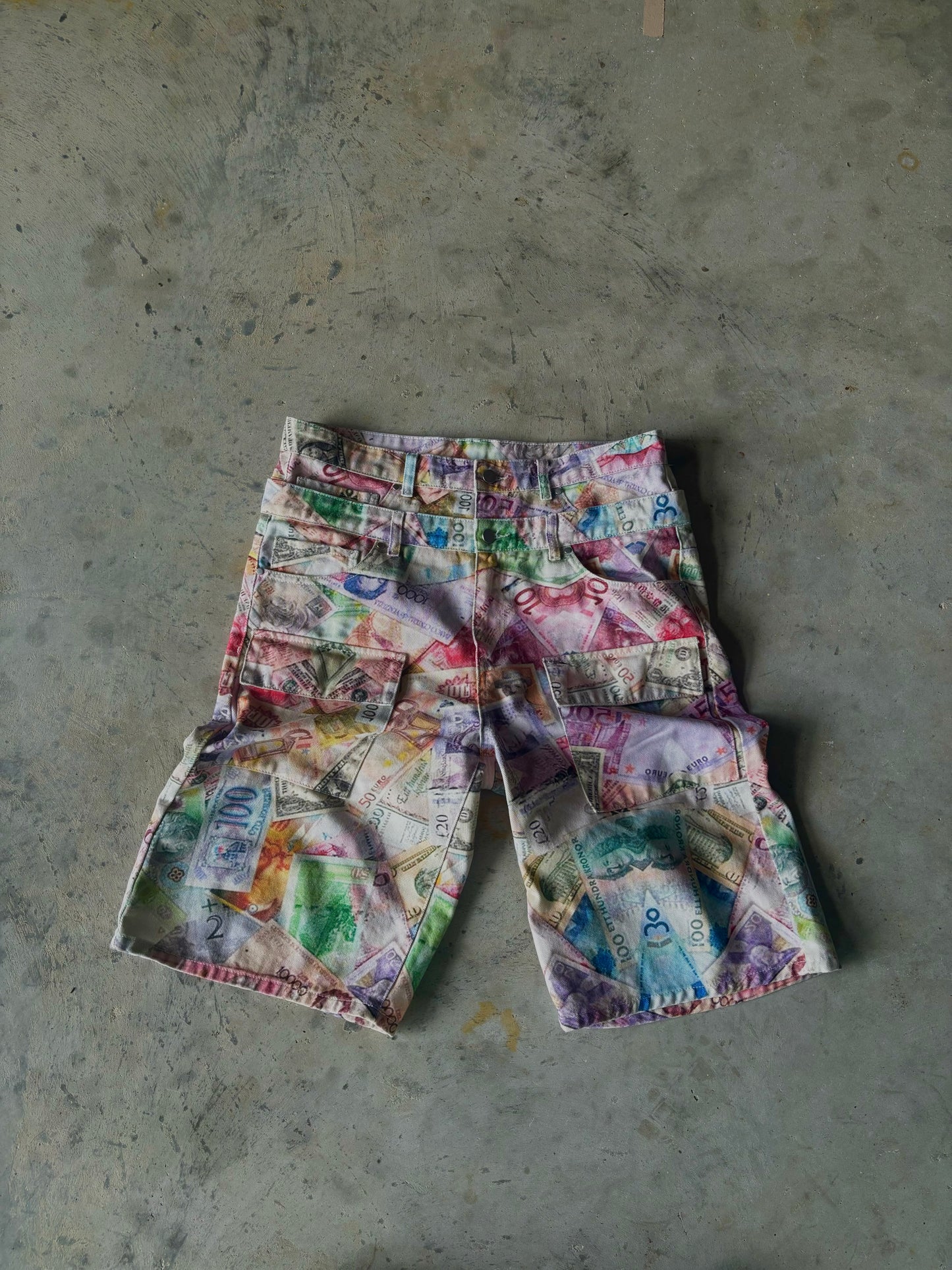 World currency Jorts